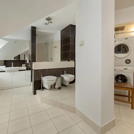 Jasny Dwupoziomowy Apartament We Wroclawiu By Noclegi Renters Eksteriør bilde