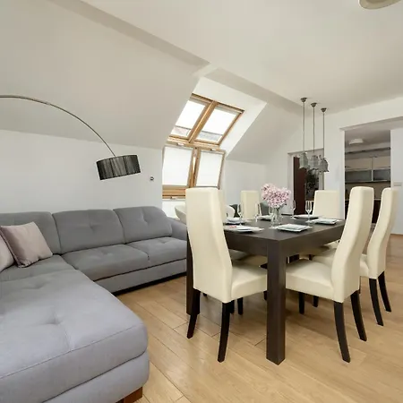 Jasny Dwupoziomowy Apartament We Wroclawiu By Noclegi Renters Eksteriør bilde